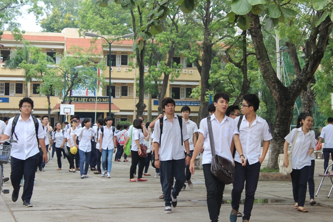 Chống tiêu cực và khắc phục bệnh thành tích trong giáo dục